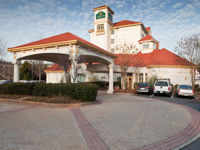 Отель La Quinta By Wyndham Charlotte Airport South Экстерьер фото